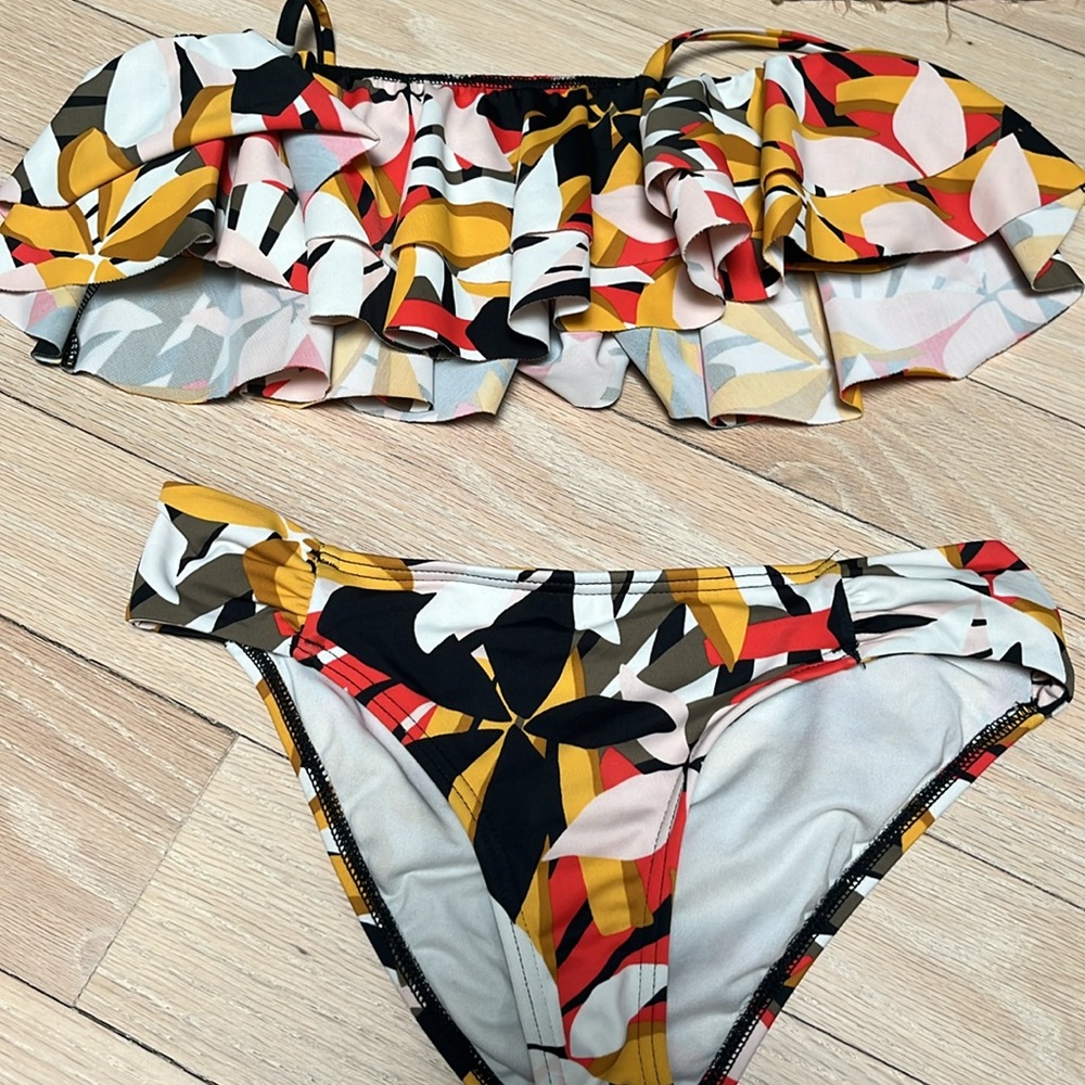 Billabong bikini,  girls size large